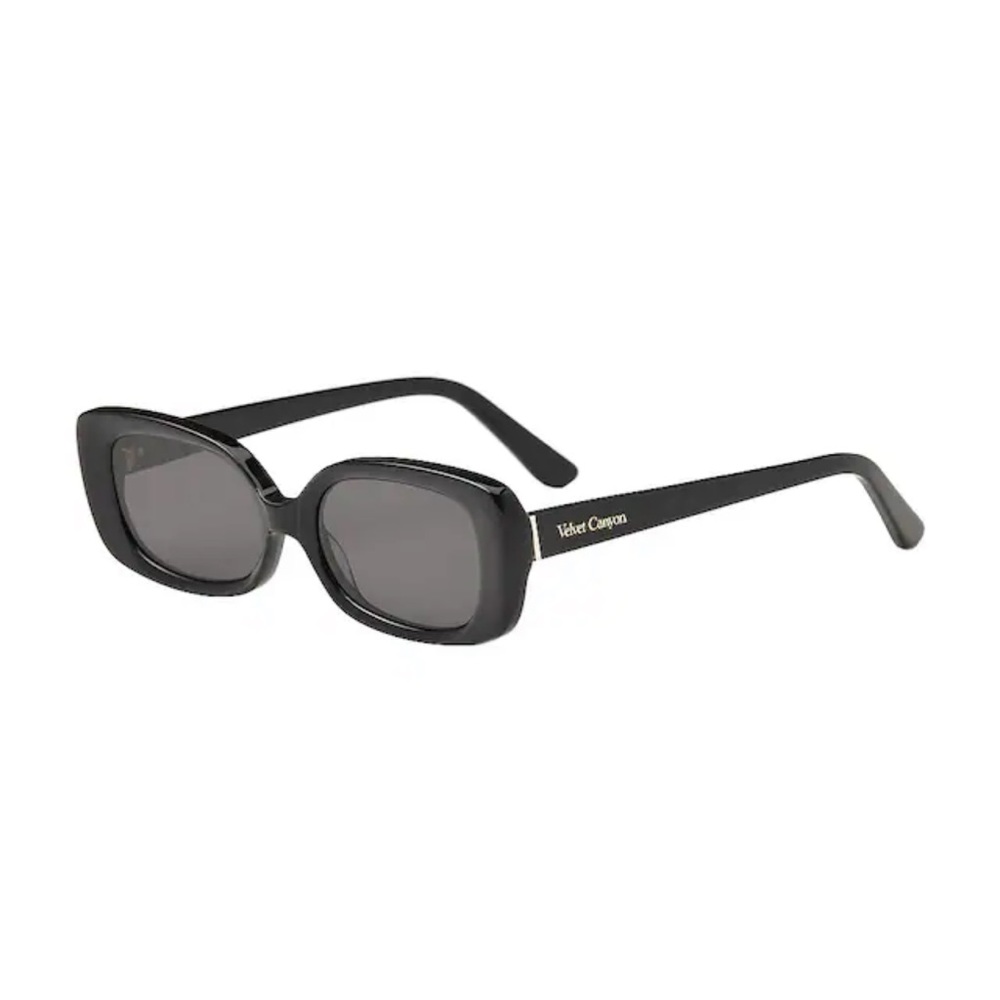 Velvet Canyon Zou Bisou Sunglasses 🕶️